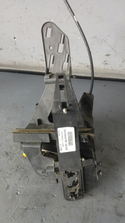Broasca usa stanga spate ford fiesta 5 2s61a264a27br