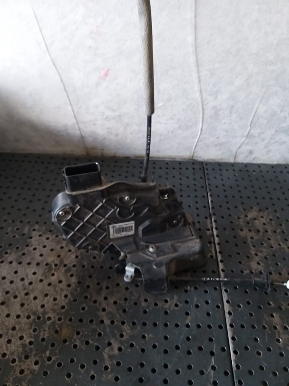 Broasca usa stanga spate ford s max wa6 am2ar26413aa