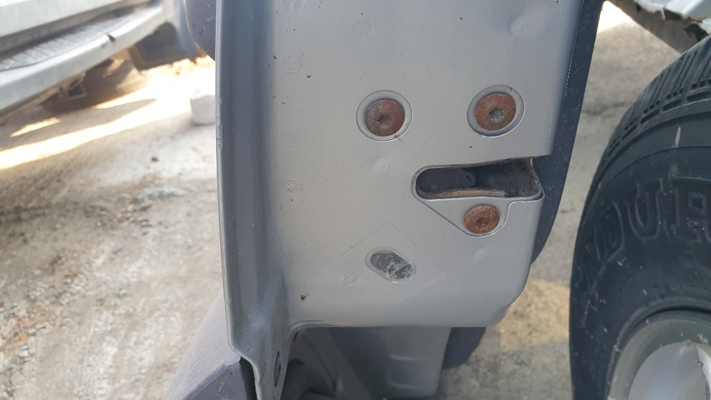 Broasca usa stanga spate Jeep Cherokee 2002 Suv 2.4