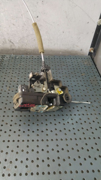 Broasca usa stanga spate opel antara a l07