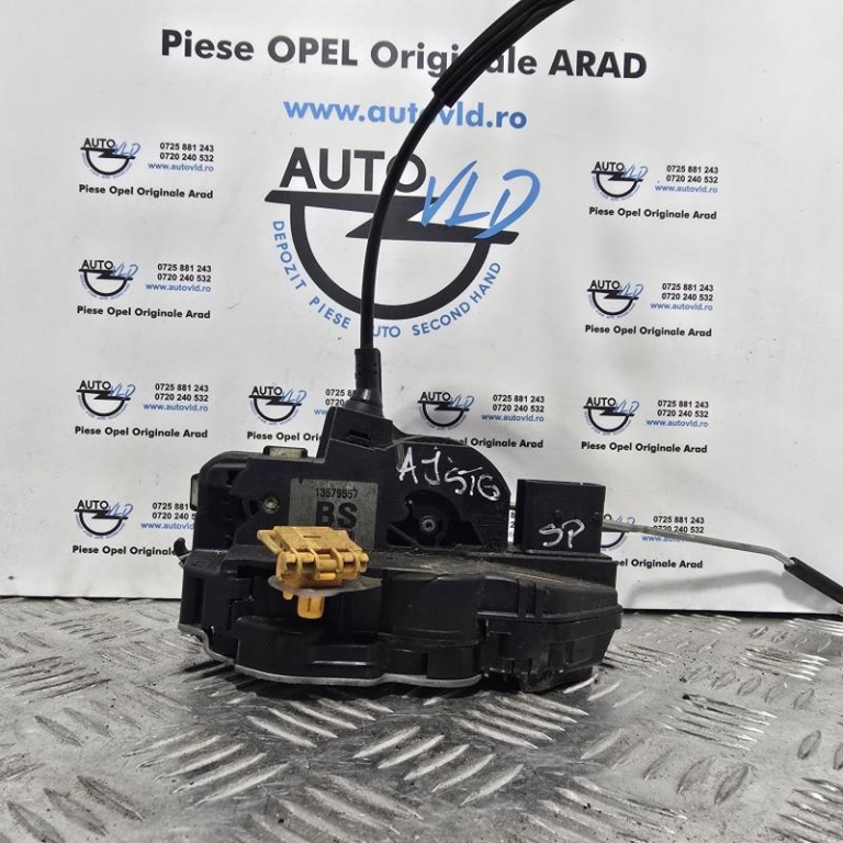 Broasca usa stanga spate Opel Astra J 2009-2012 13579557 BS