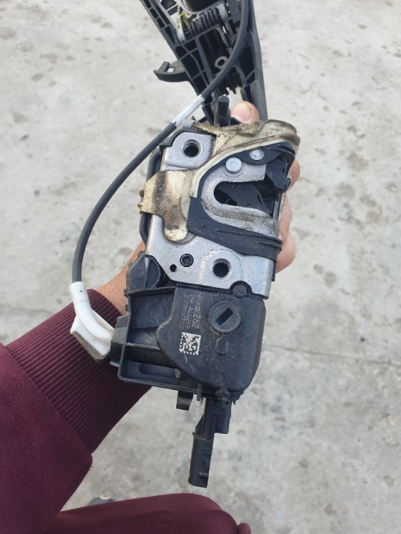 Broasca Usa Stanga Spate Peugeot 508