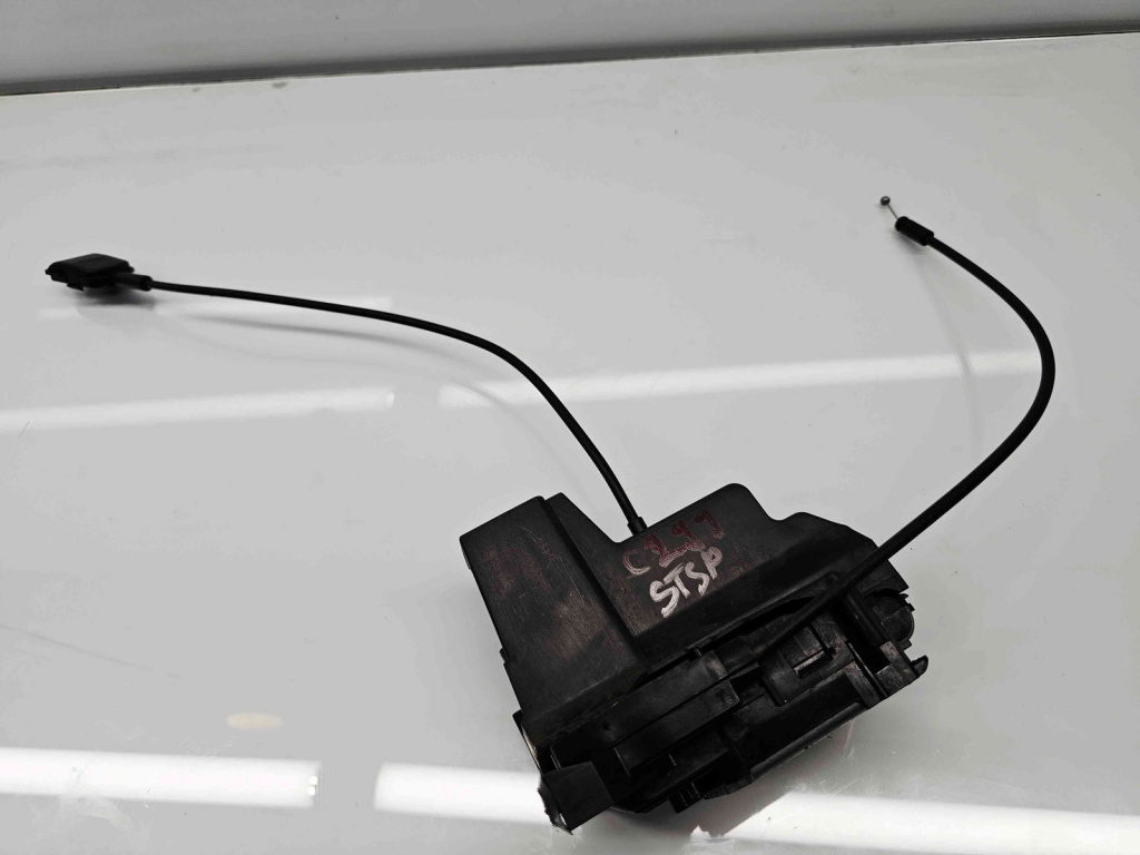 Broasca usa stanga spate Renault Megane 3 (B95) [Fabr 2008-2016] 825030024R