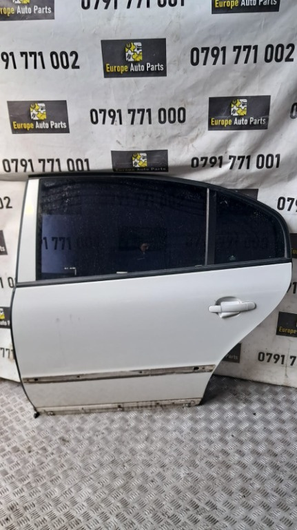 Broasca usa stanga spate Skoda Superb 1.9 TDI an fabricatie 2008