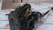 Broasca usa stanga spate VOLKSWAGEN GOLF 4