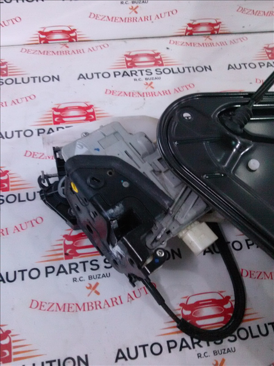 Broasca usa stanga spate VOLKSWAGEN PASSAT B6