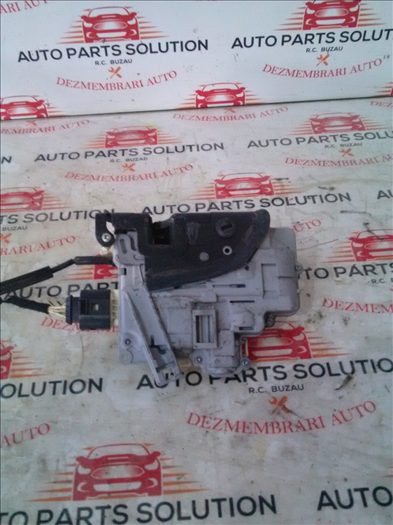 Broasca usa stanga spate VOLKSWAGEN PASSAT B6