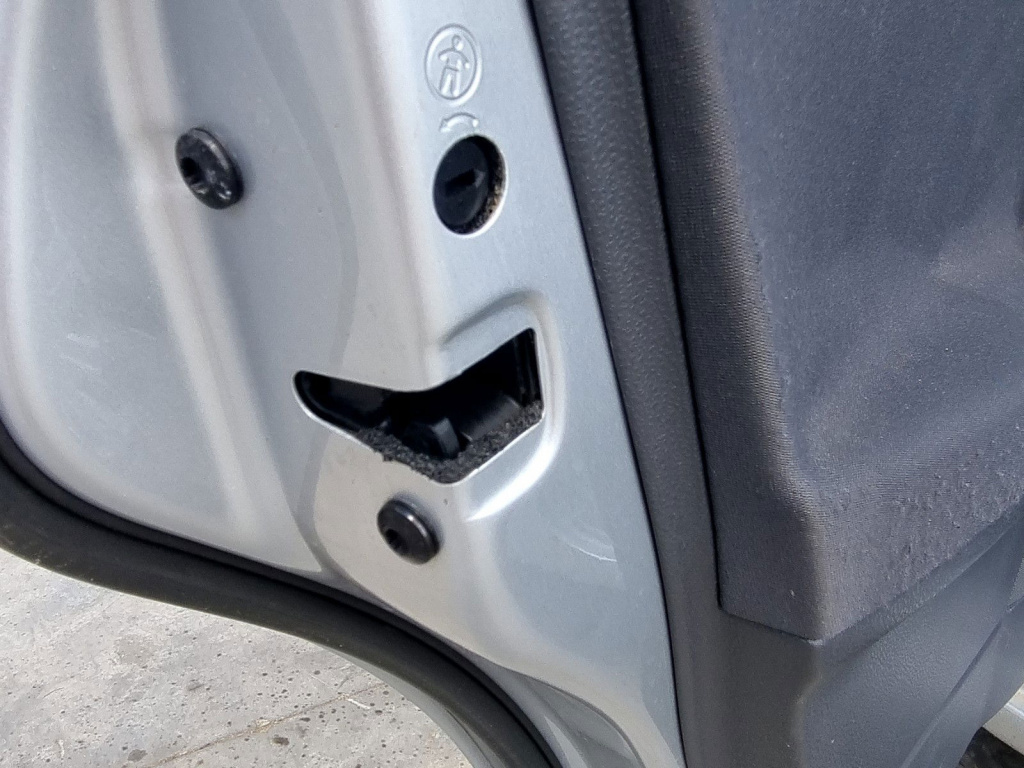 Broasca usa stanga spate Volkswagen Polo (9N) [Fabr 2001-2008] 1.2 Benz AZQ 47KW / 64CP
