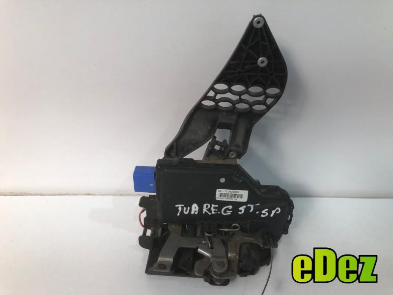 Broasca usa stanga spate Volkswagen Touran (2003-2006) 7l0839015