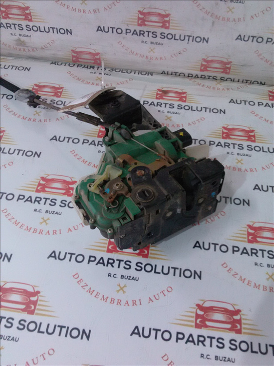 Broasca usa stanga spate VW PASSAT B 5 an fabr. 2002 break