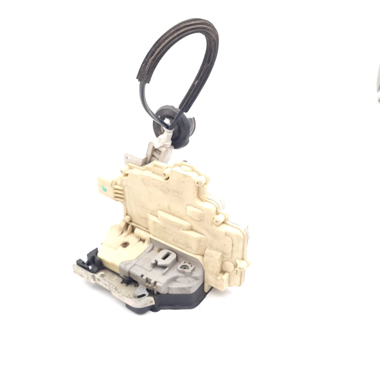 Broasca Usa Stanga,spate VW PASSAT B6 2005 - 2010