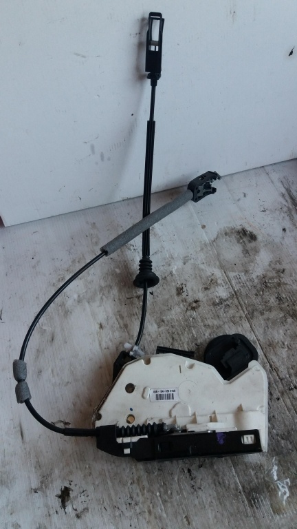 Broasca usa stanga spate vw tiguan 5k4839015b