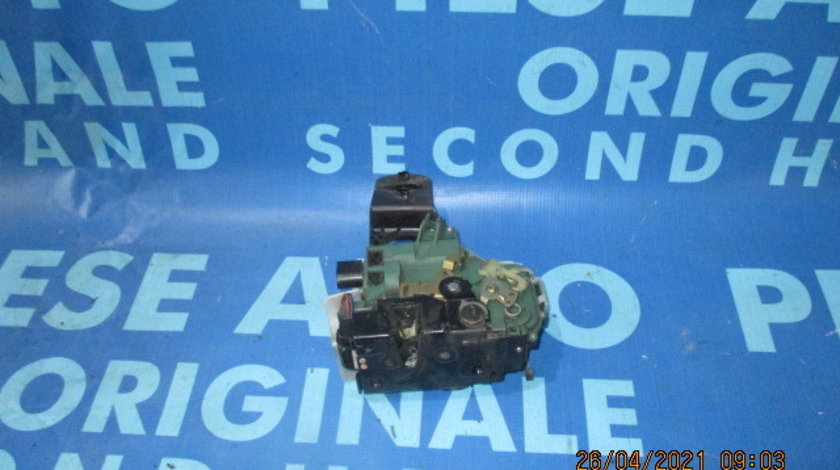 Broasca usa VW Passat B5 2002 (spate)