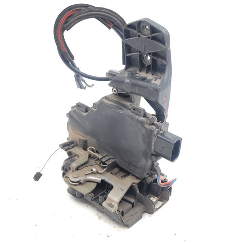 Broasca Usa Vw Passat B5, B5.5 1996-2005 Fata Dreapta 3Bo837868, 3Bo 837 868