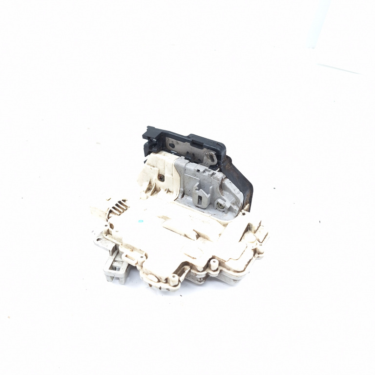 Broasca Usa Vw Passat B6 2005-2010 Spate 3C4839016C Valeo
