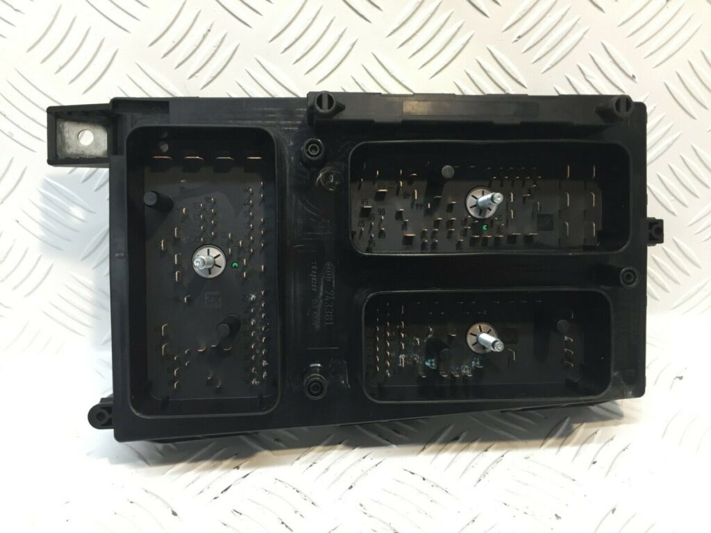 BSI Panou sigurante HELLA OPEL ZAFIRA 13285621 LZ / 13285621LZ / 5DK 009 464 70 / 5DK0094647013285621 LZ / 13285621LZ / 5DK 009 464 70 / 5DK00946470