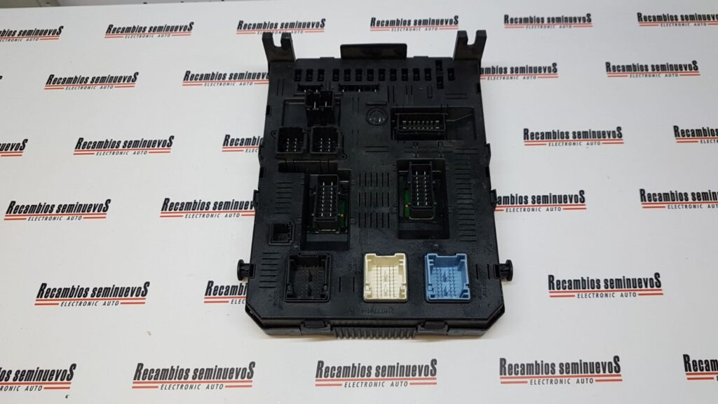 BSI Panou sigurante JOHNSON CONTROLS PEUGEOT 307 96 619 400 80 / 9661940080 / 21676031 5 B / 216760315B / 28117430 7 A / 281174307A / 281171744B96 619 400 80 / 9661940080 / 21676031 5 B / 216760315B / 28117430 7 A / 281174307A / 281171744B
