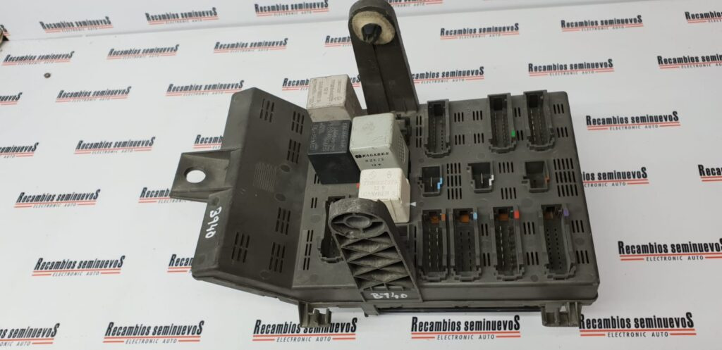 BSI Panou sigurante RENAULT LAGUNA 77032973267703297326