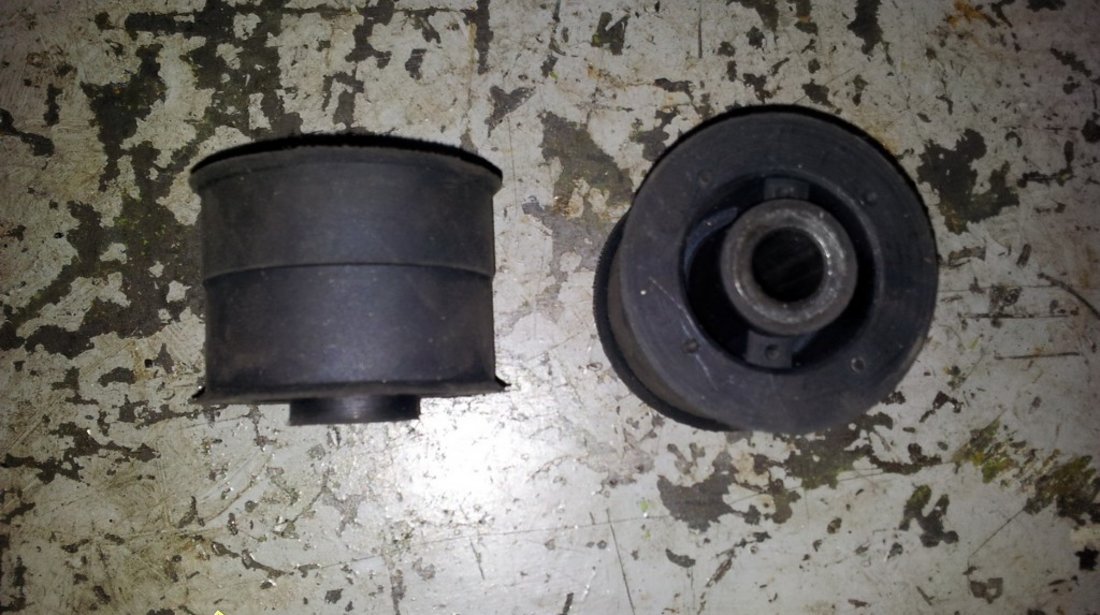 BUCSE CADRU MOTOR RENAULT MEGANE 2 BUCSE JUG BERSOU