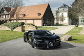 Bugatti Chiron cu numarul 300