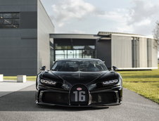 Bugatti Chiron cu numarul 300