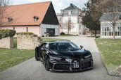 Bugatti Chiron cu numarul 300