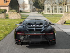 Bugatti Chiron cu numarul 300