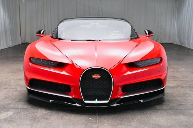 Bugatti Chiron de vanzare