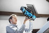 Bugatti Chiron din piese LEGO