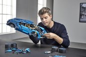 Bugatti Chiron din piese LEGO