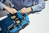 Bugatti Chiron din piese LEGO