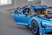 Bugatti Chiron din piese LEGO