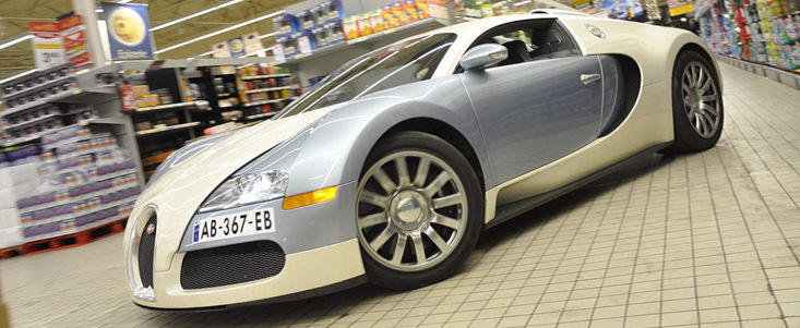 Bugatti Veyron in Cora Bugatti Veyron in Cora