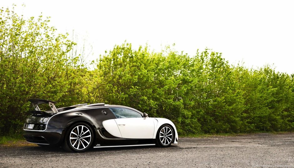 Bugatti Veyron Linea Vivere