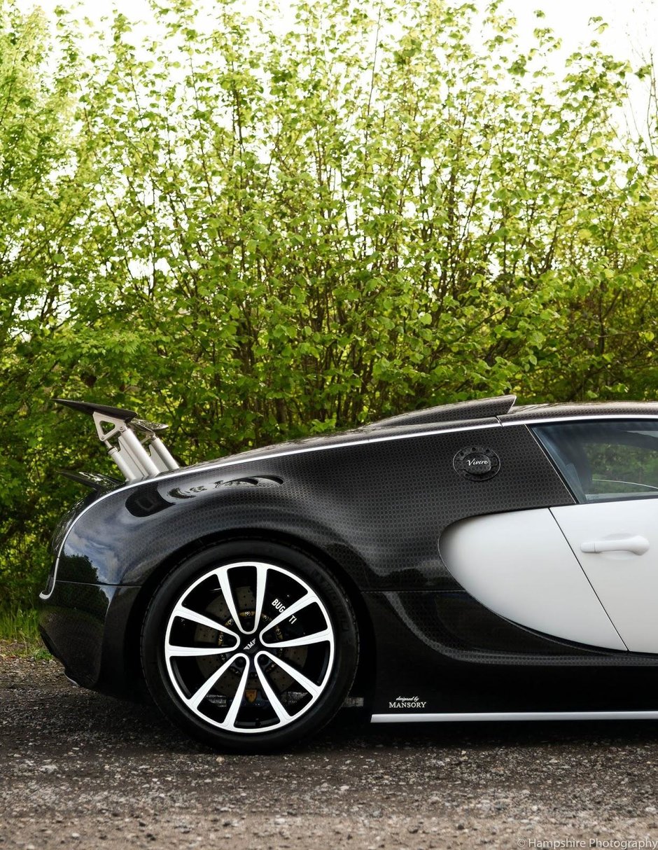 Bugatti Veyron Linea Vivere