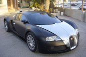 Bugatti Veyron negru mat