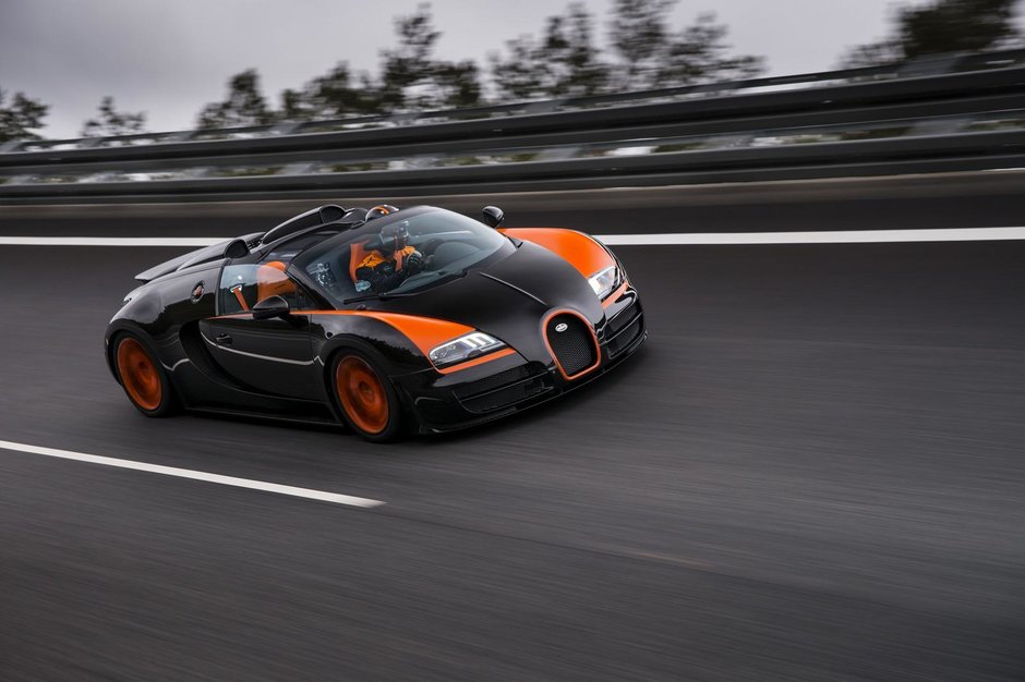 Bugatti Veyron stabileste un nou record: cea mai rapida masina cabrio din lume