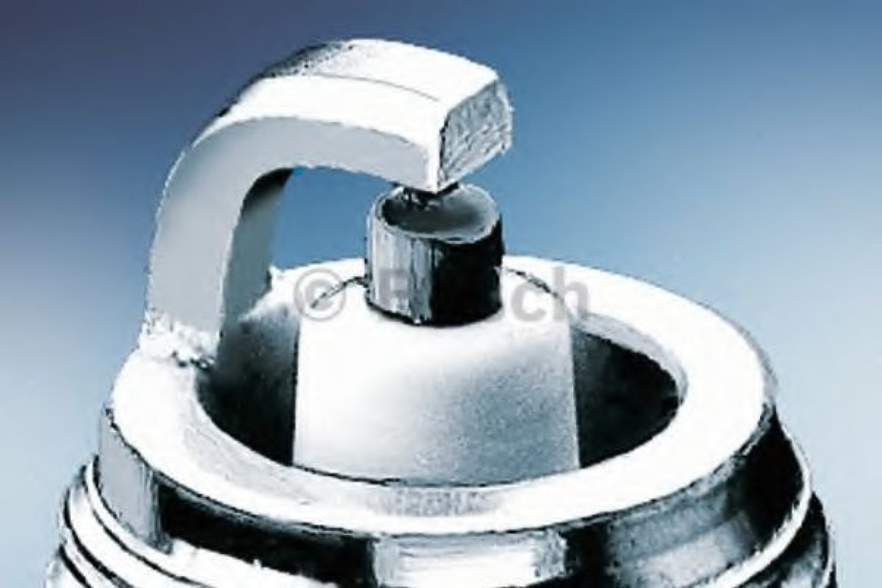 Bujii ALFA ROMEO 145 (930) (1994 - 2001) BOSCH 0 242 040 502 piesa NOUA
