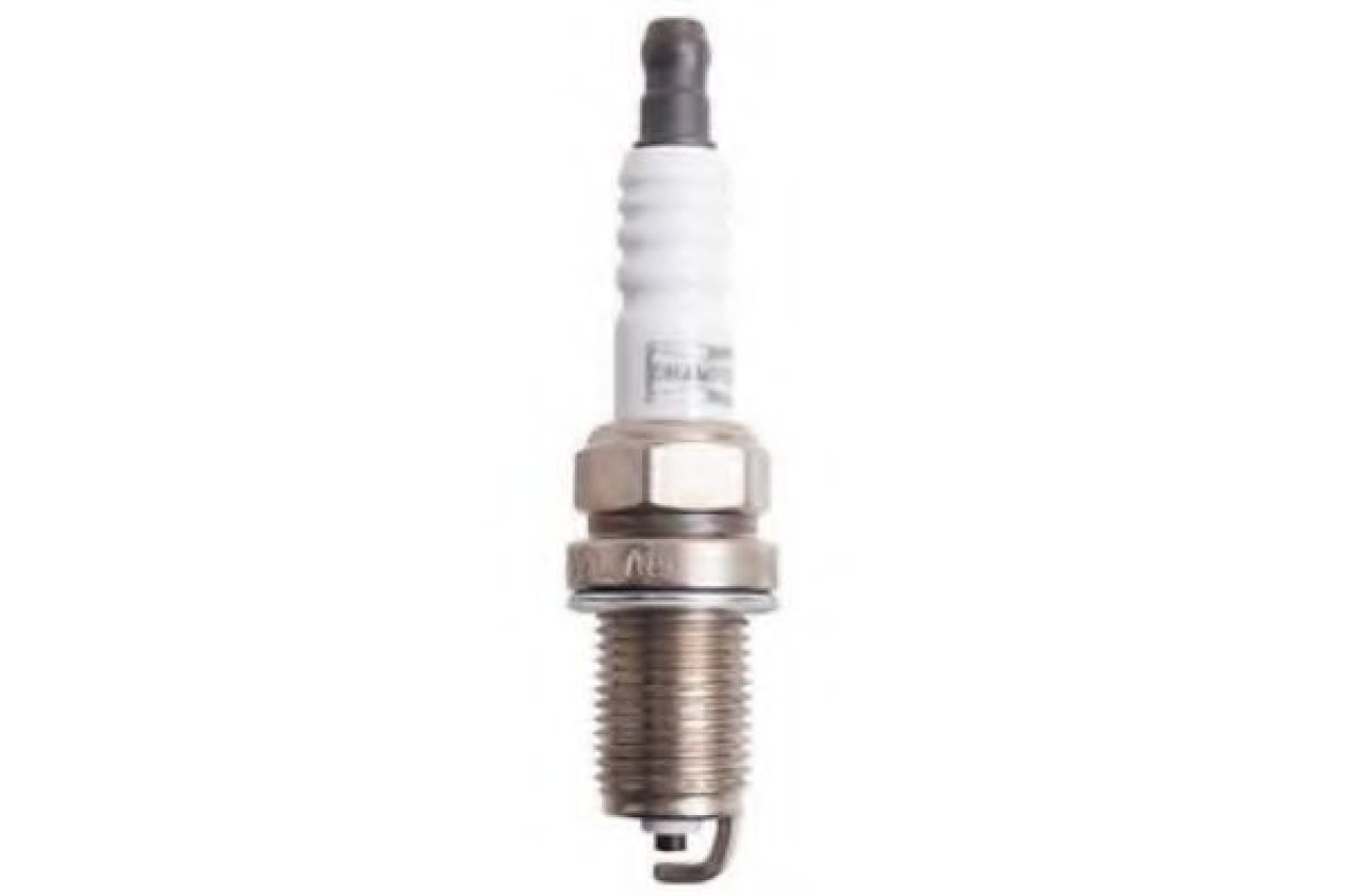 Bujii NISSAN PRIMERA Hatchback (P11) (1996 - 2002) CHAMPION OE033/T10 piesa NOUA