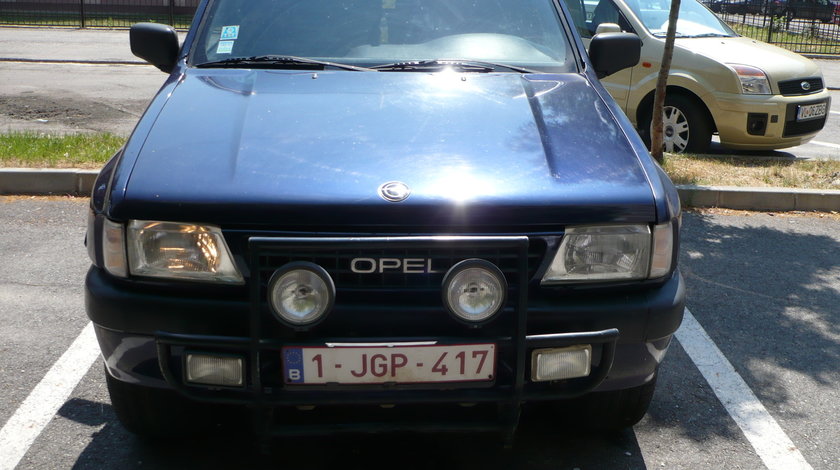 Bulbar Opel Frontera A 19991 1999 cu Proiectoare