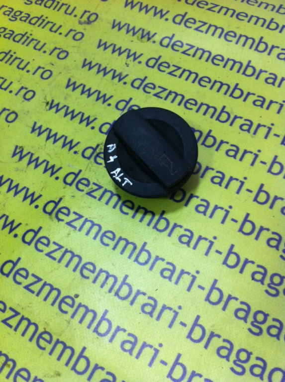 Buson umplere ulei Audi A4 B6 [2000 - 2005] Sedan 2.0 MT (130 hp) SE 2.0 ALT