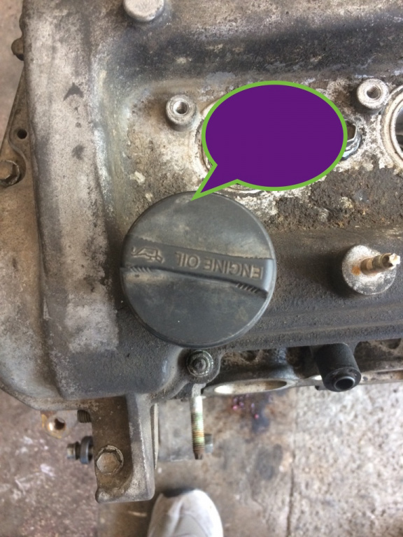 Buson umplere ulei Toyota Yaris P1 [1999 - 2003] Hatchback 3-usi 1.5 MT (106 hp) (SCP1_ NLP1_ NCP1_)
