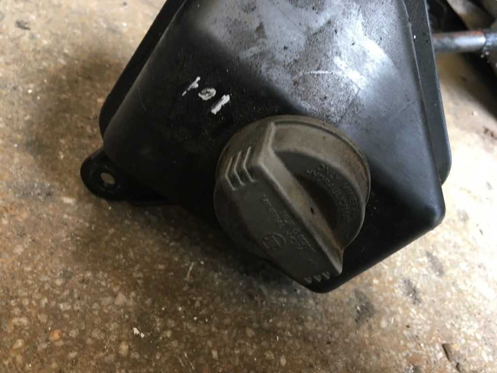 Buson vas lichid servodirectie Audi A8 D3/4E [2002 - 2005] Sedan 4.2 tiptronic quattro (335 hp) AUDI A8 (4E_) 10.2002 - 07.2010 A8 4.2 QUATTRO 4.2 - BFM
