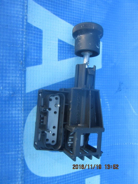 Butoane BMW E36 (intrerupator proiectoare)