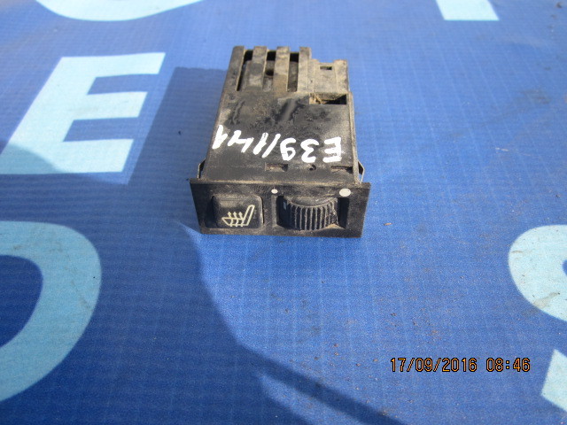 Butoane BMW E39 ;8352259 (incalzire scaun)