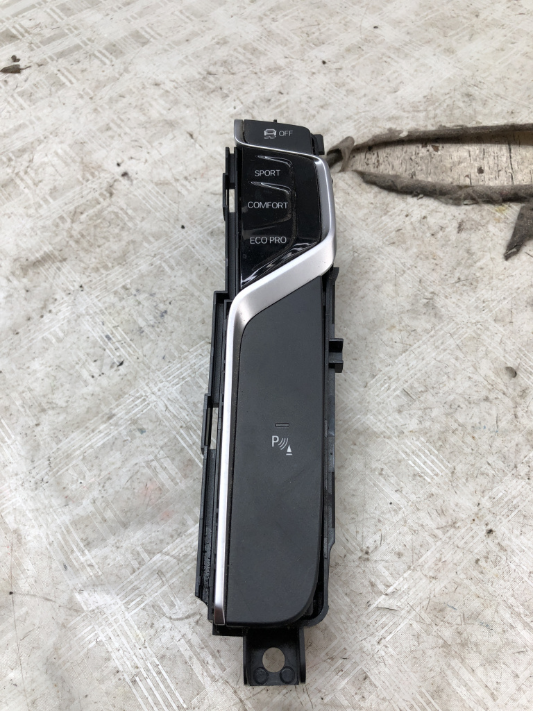 Butoane BMW Seria 5 G30 2.0 Motorina 2019, 1033612101