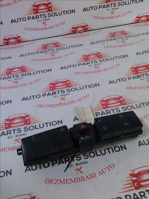 Butoane bord MERCEDES C CLASS 2.2 CDI an fabr. 2005
