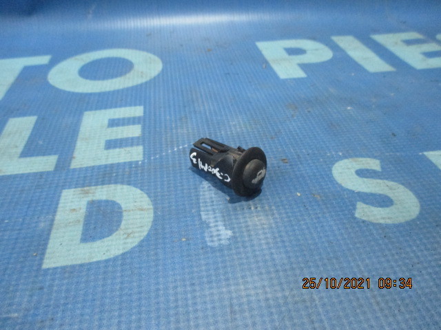 Butoane Chrysler 300M 2000; 04760847AC (portbagaj)