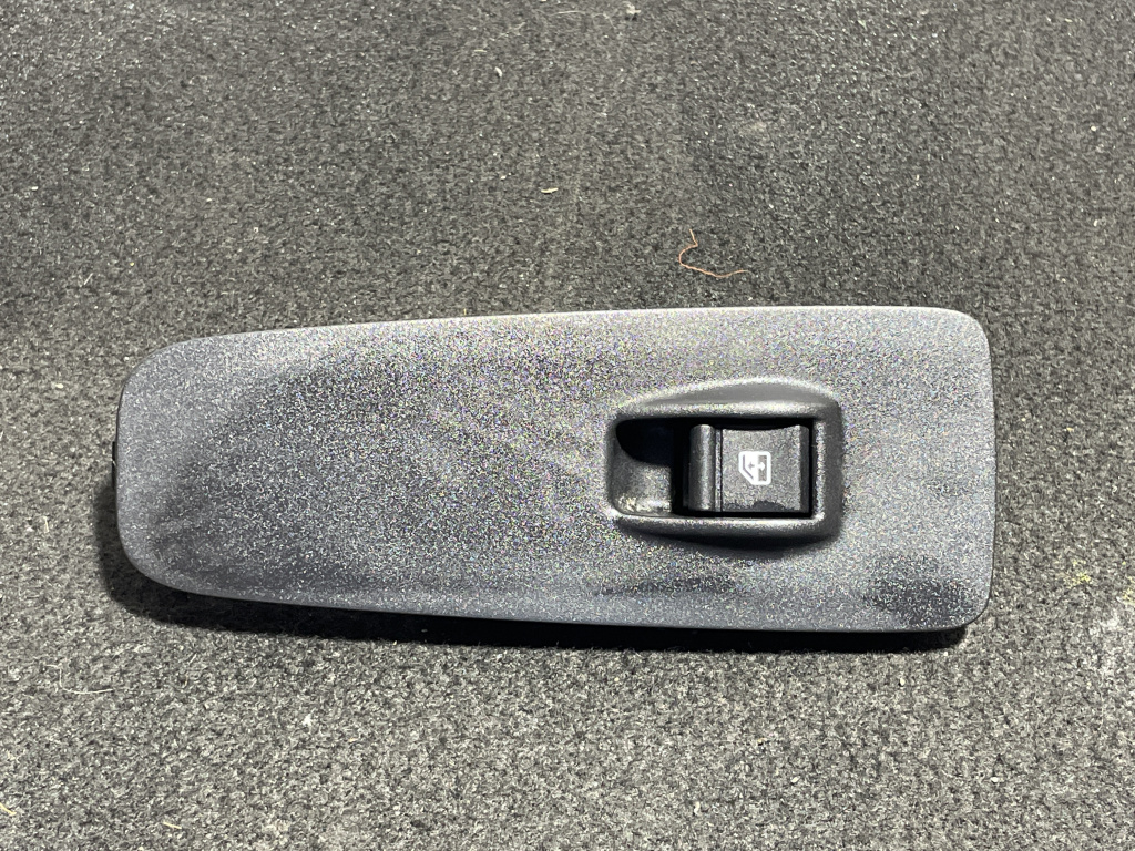 Butoane comanda geam dreapta fata Peugeot Boxer sedan 2018 (07356765190)