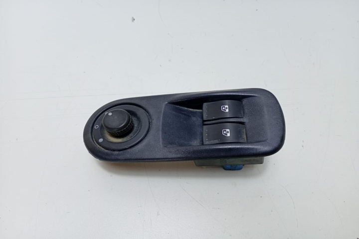 Butoane Comanda Geamuri 8200011867 Nissa